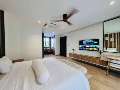 Modern 3-Bedroom Pool Villa in Bangjo, Cherngtalay