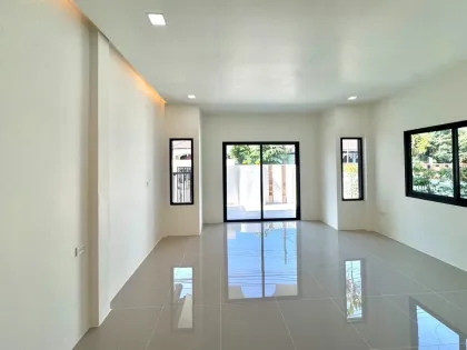 Villa rénovée de 3 chambres à Phuket Villa California, Wichit