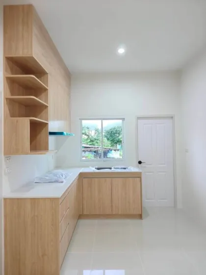 3-Schlafzimmer, 3-Badezimmer Reihenhaus in Modern Life Chalong, Phuket