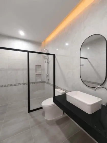 3-Schlafzimmer, 3-Badezimmer Reihenhaus in Modern Life Chalong, Phuket
