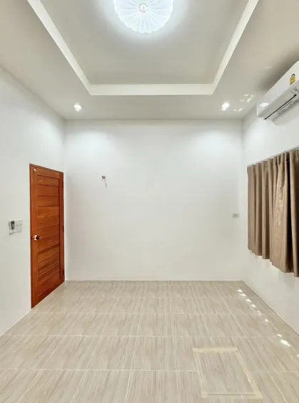 บ้านทาวน์เฮ้าส์หลังมุม 2 ห้องนอน 2 ห้องน้ำ ในวิชิต ภูเก็ต