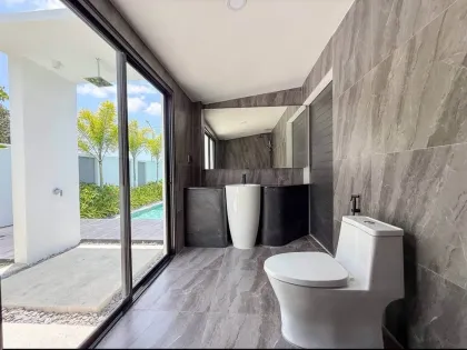 Villa rénovée 3 chambres avec piscine à Koh Kaew, Phuket
