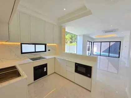 New Pool Villa in Songkhunaban Village Near Chalong, Phuket