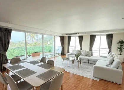 Просторный пентхаус с 3 спальнями и видом на море в Kata Ocean View