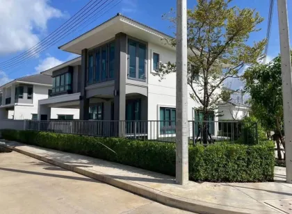Современная вилла с 4 спальнями и 6 ванными в Supalai Lake Ville Phuket