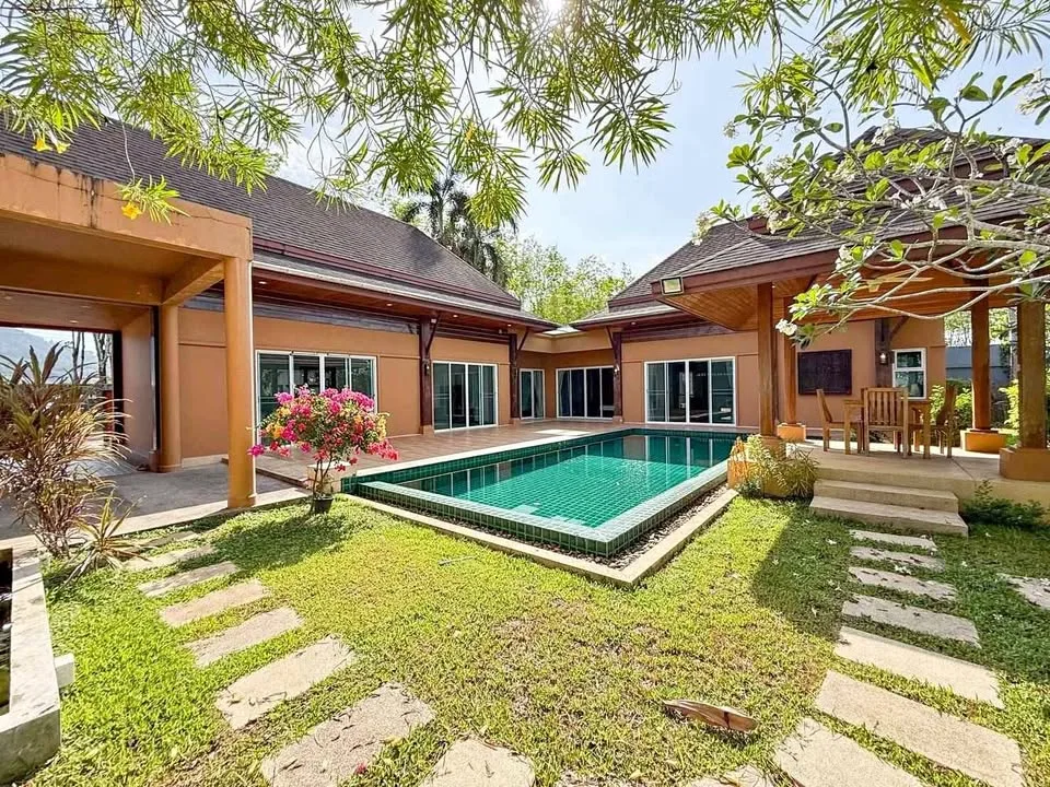 Privatvilla mit Pool, 3 Schlafzimmer, 3 Badezimmer in Koh Kaew, Phuket