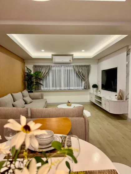 Schöne moderne 4-Zimmer-Poolvilla in Rawai