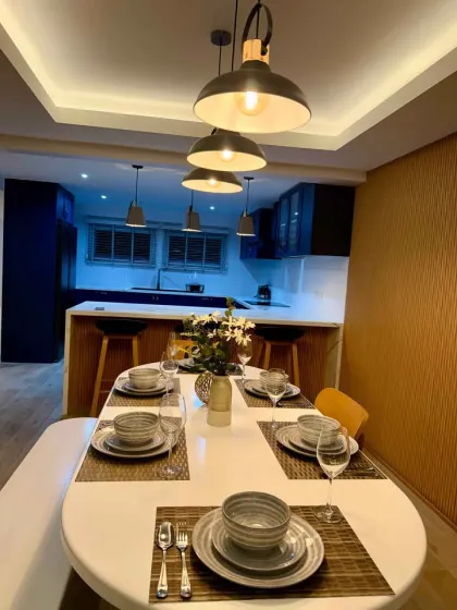 Schöne moderne 4-Zimmer-Poolvilla in Rawai