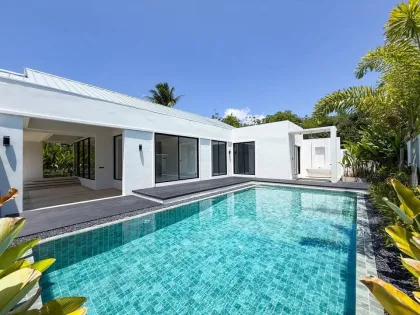 Villa 3 Chambres avec Piscine près de British International School Phuket