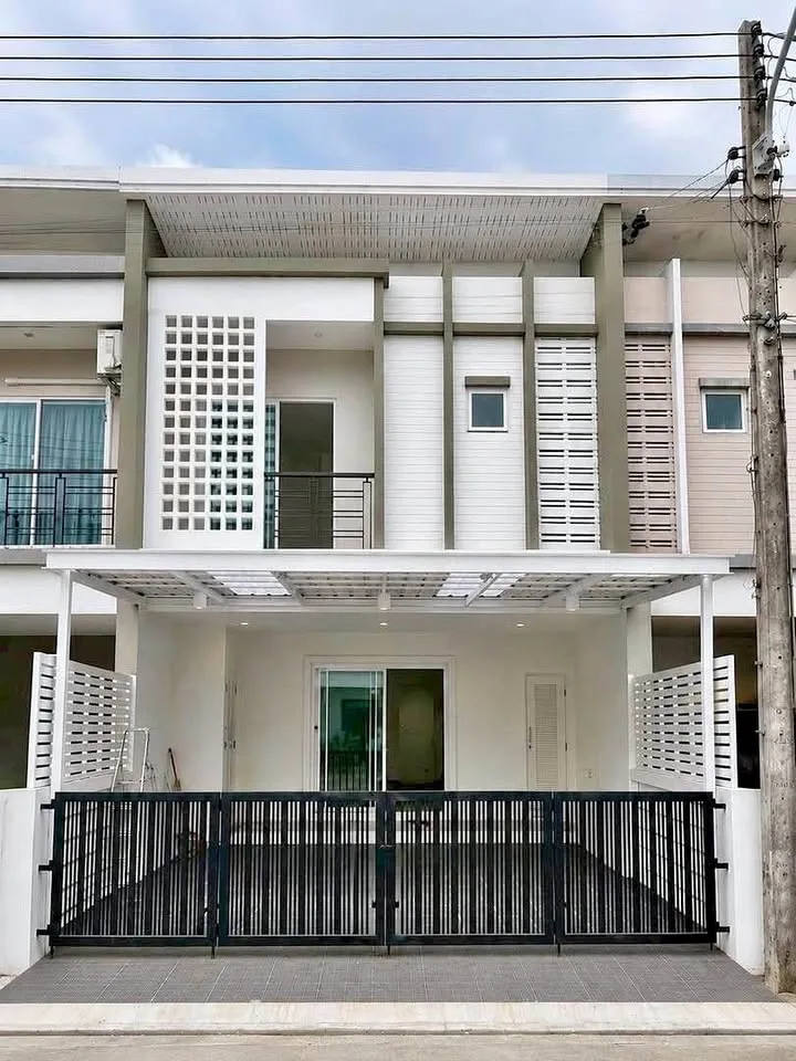 普吉岛Koh Kaew Habitown 三卧两卫联排别墅出售
