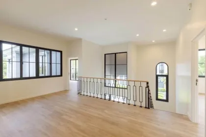 English-Style 5-Bedroom Family Home at Crown Estate, Koh Kaew