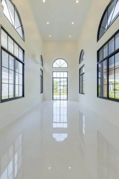 English-Style 5-Bedroom Family Home at Crown Estate, Koh Kaew