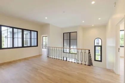 English-Style 5-Bedroom Family Home at Crown Estate, Koh Kaew