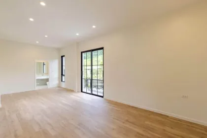 English-Style 5-Bedroom Family Home at Crown Estate, Koh Kaew