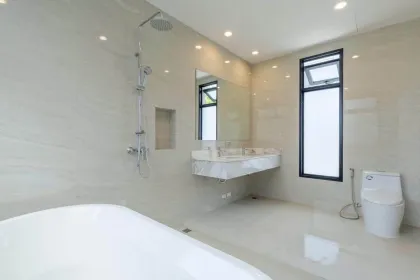 English-Style 5-Bedroom Family Home at Crown Estate, Koh Kaew