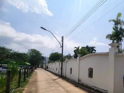 查龙区2莱土地6卧7卫含泳池别墅出售