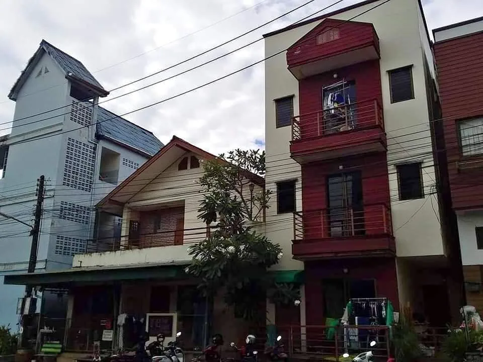 Haus und Wohnung zum Verkauf in der Nähe der Universität Phuket, Kathu