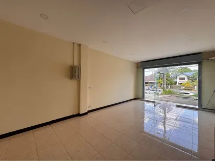 3-Storey Commercial Building with 2 Beds, 3 Baths in Kathu, Phuket