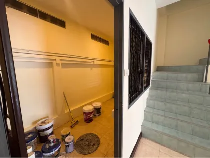 3-Storey Commercial Building with 2 Beds, 3 Baths in Kathu, Phuket