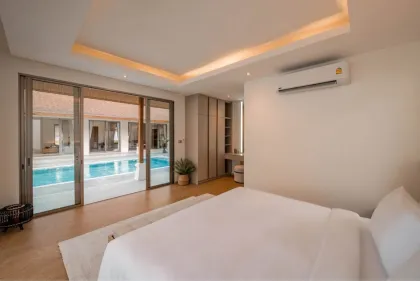 Luxusvilla mit 3 Schlafzimmern und 5 Bädern in Pasak, Phuket