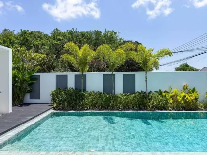 Beeindruckende 3-Schlafzimmer-Poolvilla nahe British International School Phuket