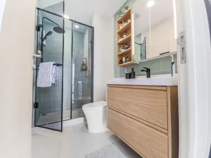 Neuer Renovierter 1-Zimmer-Wohnung im The Base Downtown Phuket