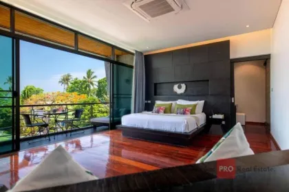Beeindruckende 4-Schlafzimmer-Poolvilla mit Meerblick in Rawai