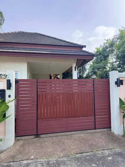 Villa 3 Chambres avec Piscine à Vendre à Rawai, Phuket