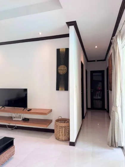 Villa 3 Chambres avec Piscine à Vendre à Rawai, Phuket