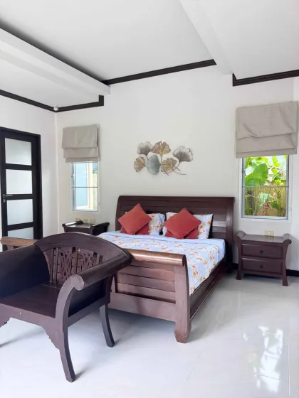 Villa 3 Chambres avec Piscine à Vendre à Rawai, Phuket