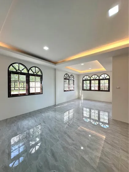 Geräumiges freistehendes 4-Schlafzimmer-Haus in Rawai, Phuket