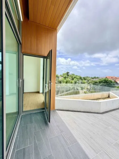 Brand New 4-Bedroom Saltwater Pool Villa in Chalong Private Lagoon