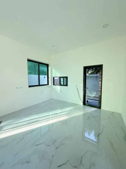 Brand New 4-Bedroom Saltwater Pool Villa in Chalong Private Lagoon