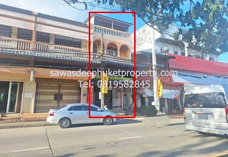Ladenhaus mit 9 Schlafzimmern und 8 Bädern in Phuket Town