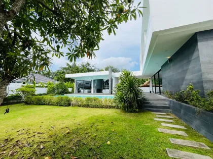 Villa de luxe 5 chambres avec piscine à Cherngtalay
