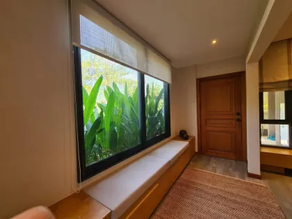 Casa Esquinera Renovada de 4 Habitaciones en Saransiri Kohkaew