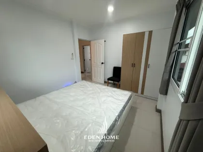 Renoviertes Familienhaus mit 3 Schlafzimmern & 2 Bädern in Land & Houses Chalong