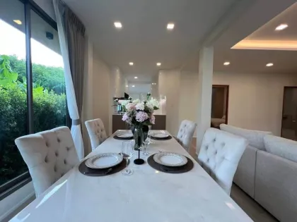 Вилла с 3 спальнями и 4 ванными, частный бассейн в Maneekram Village, Чалонг