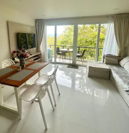 Квартира в продаже в Karon Butterfly Condo с видом на море и бассейн