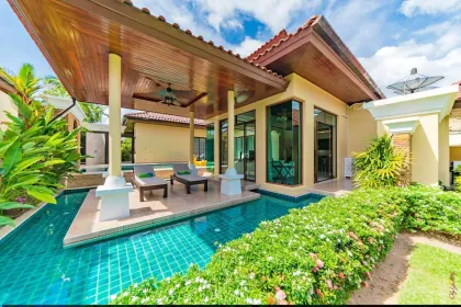Villa jardin spacieuse de 4 chambres près de la plage Bang Tao