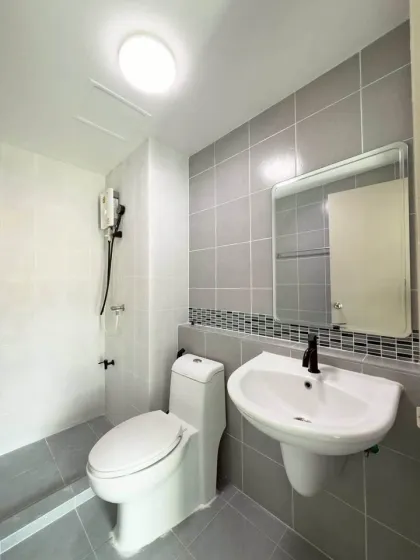 1-Zimmer-Wohnung mit Poolblick im DCondo Kathu-Patong