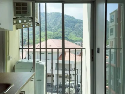 1-Zimmer-Wohnung mit Poolblick im DCondo Kathu-Patong