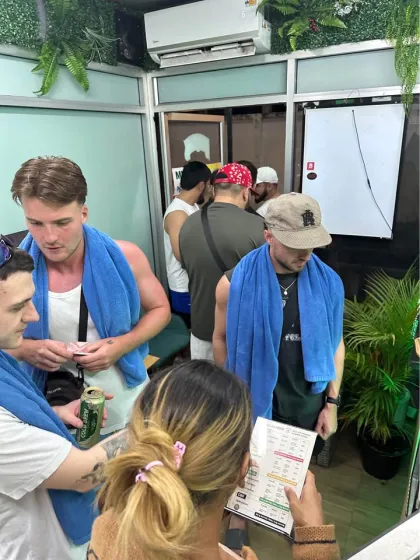 中央芭东现成咖啡店业务出售