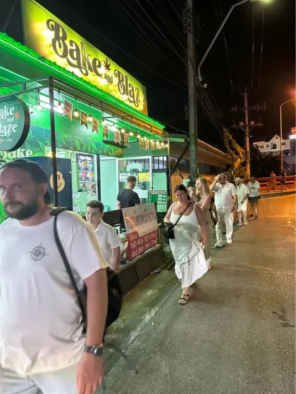 中央芭东现成咖啡店业务出售
