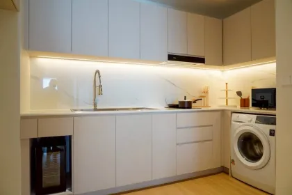 1-Zimmer-Wohnung mit Pool- und Seeblick in Thalang