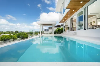 Villa de Luxe Neuve avec Piscine à Vendre à Rawai