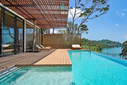 Villa ultra-luxueuse avec vue sur l'océan : 5 chambres, 6 salles de bain