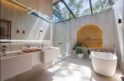 Villa ultra-luxueuse avec vue sur l'océan : 5 chambres, 6 salles de bain
