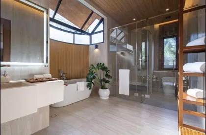 Villa ultra-luxueuse avec vue sur l'océan : 5 chambres, 6 salles de bain