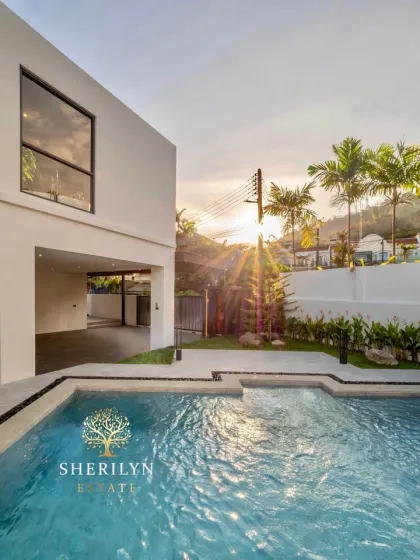 Villa Moderne avec Piscine à Vendre à Phuket Town